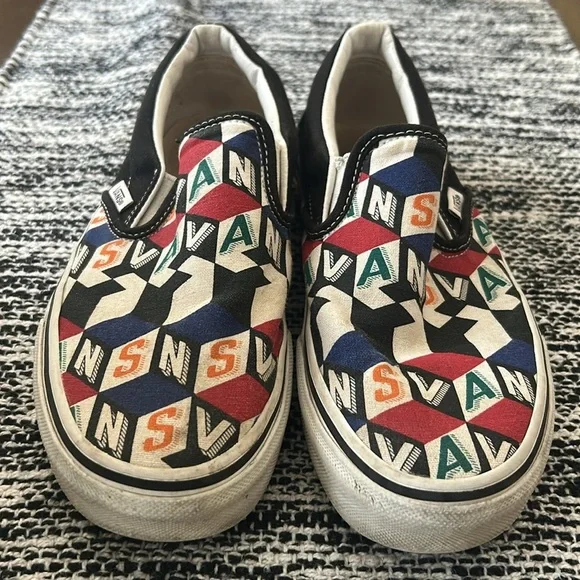 Multi colored slip on vans size youth 4.5 - Picture 2 of 7